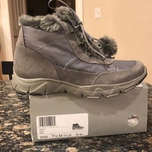 Clarks winter booties